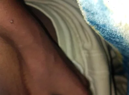 Akela Boy Is Arousing Desire