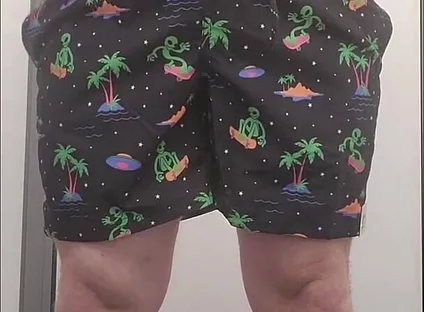 Tryin on Clothes with an Enjoyable Ending.