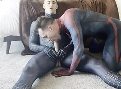 Spider-man And Evil Spider-man Fuck Bareback Raw And Breed Pussy
