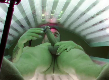 Czech Gay Solarium 10 Hung Twink’s Hot Finish Caught on Camera