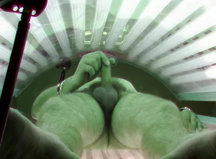 Czech Gay Solarium 19 Hairy Twink Takes Himself to the Next Level