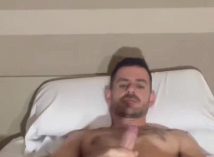 Xiscoxx Relaxing in Bed