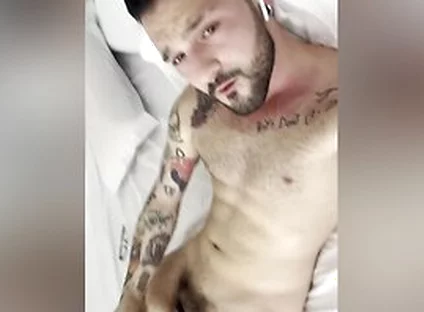 Igor Lucios - Chilling Horny After Training: Sweaty Jerk-off, Socks On, Steamy Release