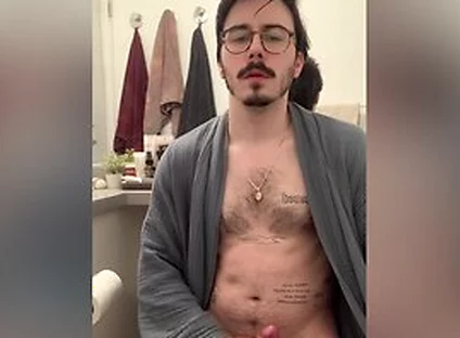 Bulging In My Robe And Jerking Off