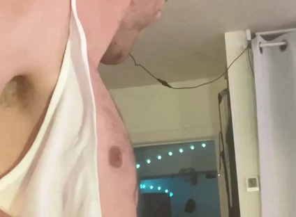 Muscle Worship Vid with Hulk Ending