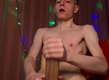 Quick Wank Ends in Huge Load Spill