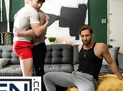 Men - Michael Vente Sucks His Dates Roommate Dom Kings Cock Without Him Noticing
