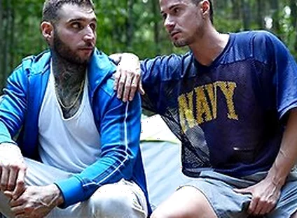 Curious Str8 Hunks Skyy Knox & Tony Dangelo Fuck In The Woods - French Subtitles