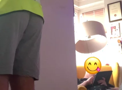While Painting the Wall, I Got Horny and Wanked in Front of My Friend.