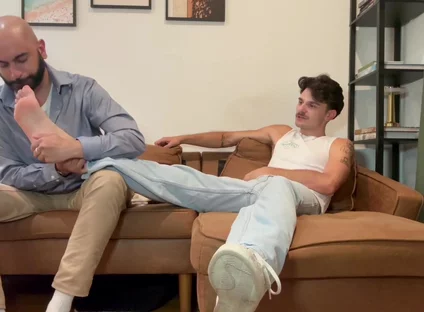 Licking master stinky feet cuming