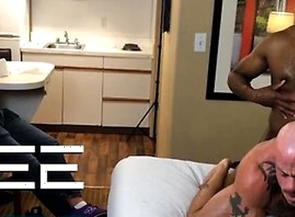 Big Black Cock Breeds My Boyfriends Willing White Hole With Champ Robinson And Sean Duran