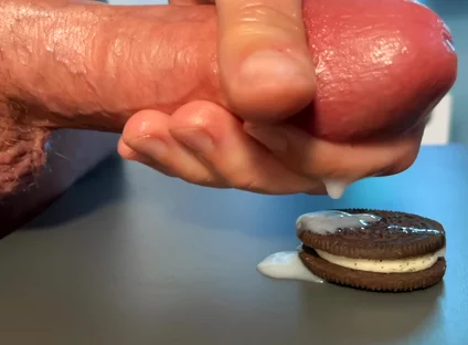 Slow-mo Oreo Cumshot: Dripping Sperm Load on Cookie Close-up!