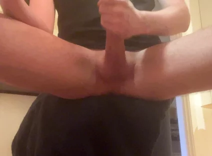 Caught on Cam My Flatmate Jerking off on Porn on His Comp, and Cumming