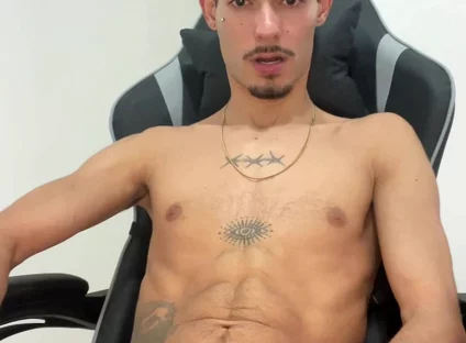 Young Hairy Man Cumming a Lot