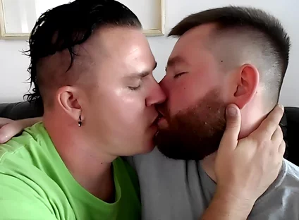 Hot Gay Kissing with Kaleb & Leo