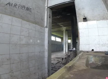 I Jumped Over the Wall to Jerk off in the Shaking Shed
