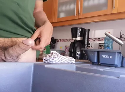 Guy Loves to Cum in His Kitchen Sink