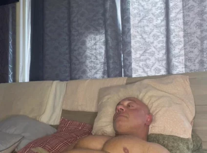 Long Wank From Bodybuilder Mr Guru. Jerk off