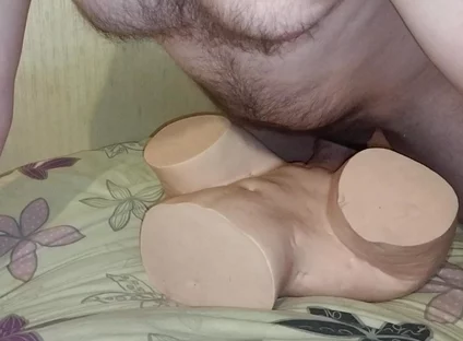 Short Sextoy Fuck and Cumshot