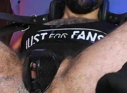Ricky Cage February 2026 Live Cam Show - Tech Jock Wearing Cap and Socks Gets Machine-pounded