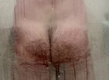 Need a Better View, Let Me Wipe the Shower Screen for You