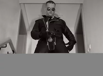 Leatherman 3 Cum Shots & Piss