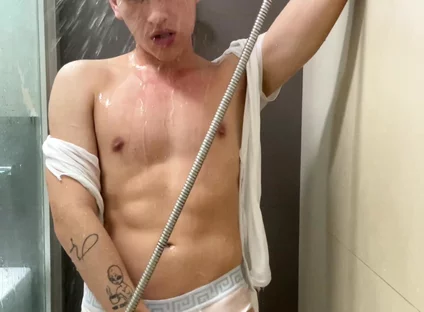 Take a Shower with Me
