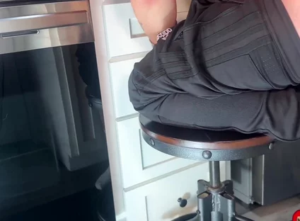 Hung Papi Viral Video Fucking While Cooking Pasta Bareback