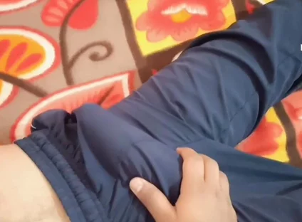 My Straight Friend Morning Wood Big Nonster Cock First Time I Give Him Handjob