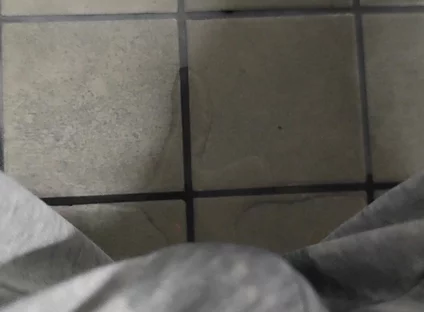 Got so Exited Peeing My Self That My Legs Started to Shake