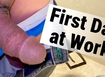 A New Employee Was Sucked by His Boss in Their Office Bathroom