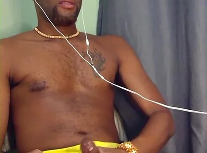 Kennie Jai Jerks off on Webcam in Sexy Shorts