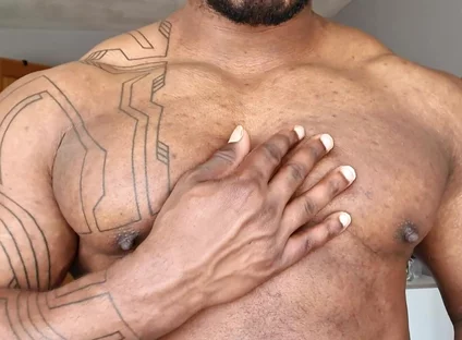 Who Loves a Chest Bounce and Nipples Play.