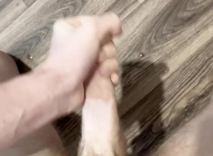 Twink - Long Cumshot. Horny Cumshot Explosion, Cum on the Floor, Hairy Legs, Arms and Hot Abs.