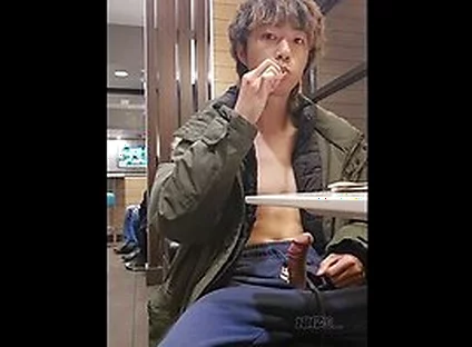 College Student 18+ Masturbating At Mcdonalds And Cum A Lot