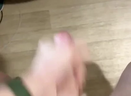 Solo Cumming. Big Load and Huge Mess