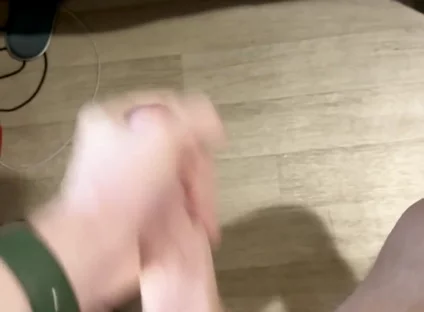 Solo Cumming. Big Load and Huge Mess
