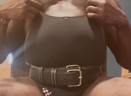 Black Mature Muscle Solo Tits and Vibrator