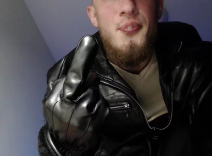 Leather Lord Spit
