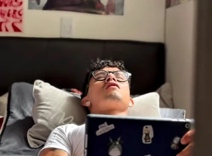 Colombian Masturbating! While Watching Porn on His Tablet