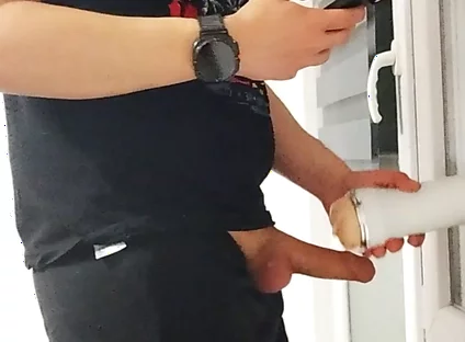 Cuming in Flashlight