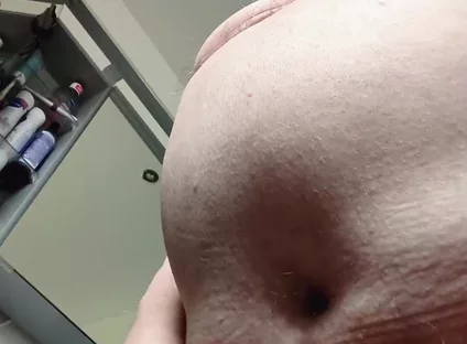 Pissing and Asshole From Below