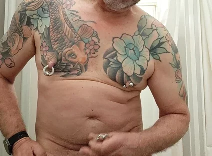 Sls-frank Jerking off Naked in a Public Toilet and Squirting the Cum Into a Condom
