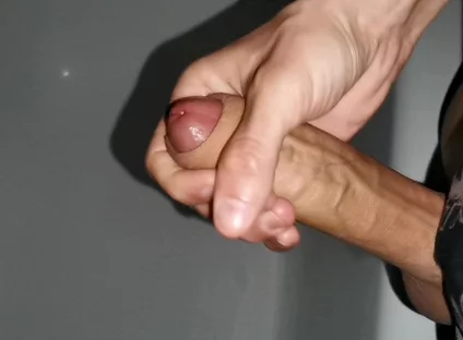 A Very Powerful Stream From a Large Penis