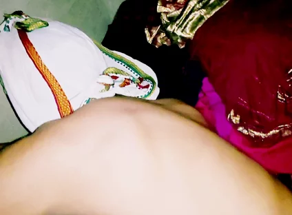 Desi Bottom End Top Mouth and Ass Mein Full Cock Inserted Into the Bud in the Bud