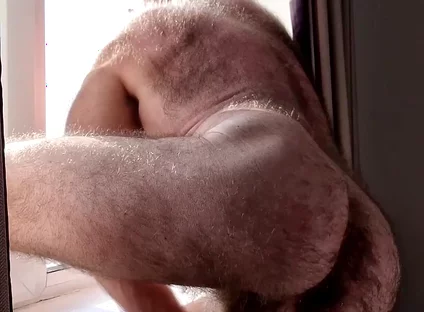 Hairy Muscle Stepdaddy Shows All