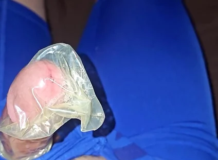 I wank and cum inside a condom while I wear my Blue Nike pro spandex underwear