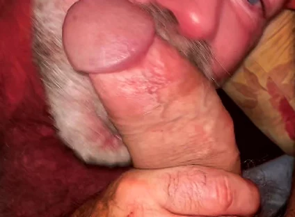 Hairy Muscle Daddy Takes 9.5 Inches