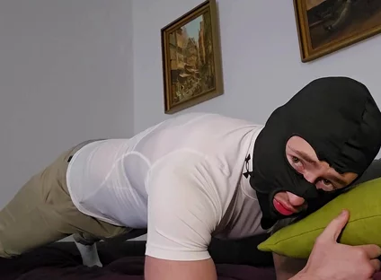 Muscle Bulge Madness! Phantomgentx Flexes in Tight Gear and Teases to Burst