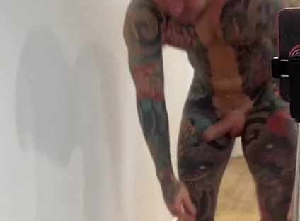 Iberian Male Masturbates